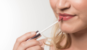 Bold lipstick vs Nude lipstick
